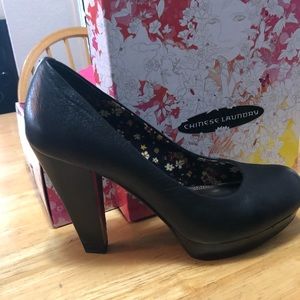 Chinese laundry Kooper  size 8 black leather
